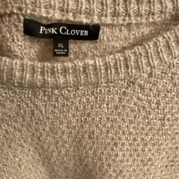 pink clover textured pullover